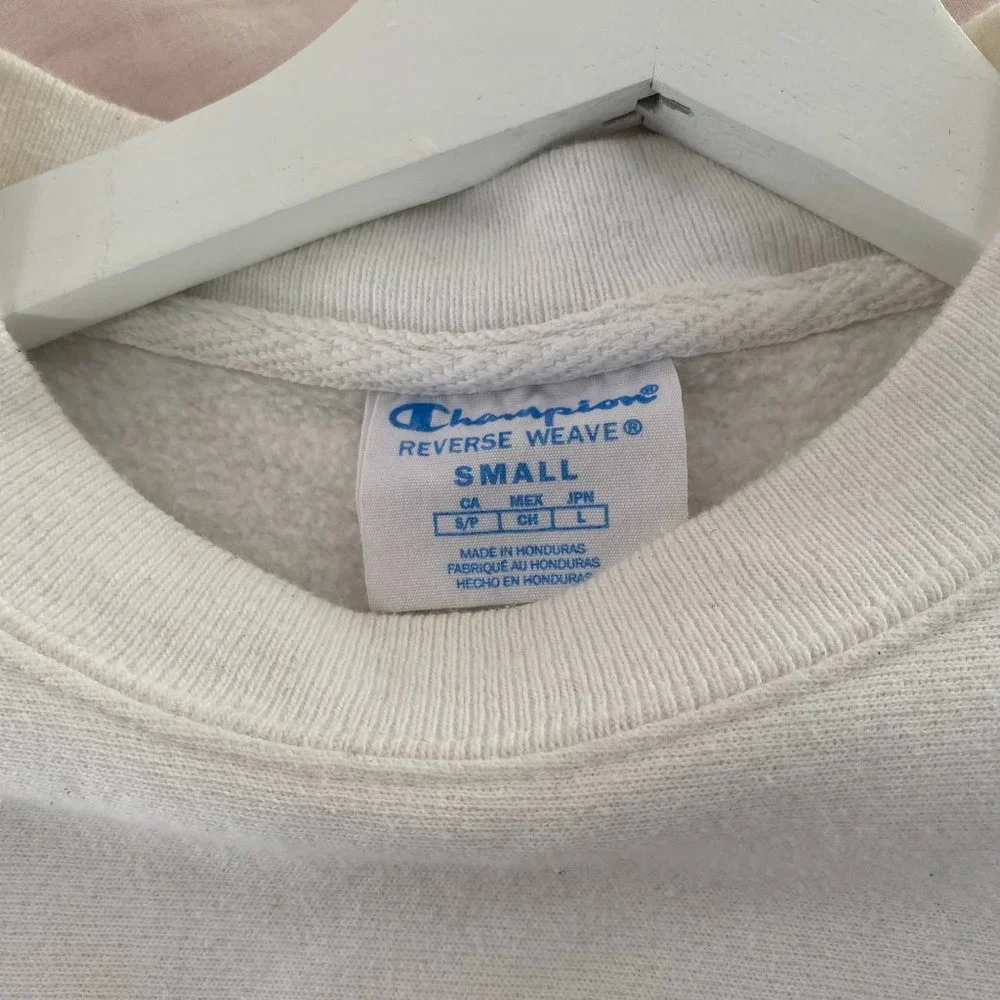 Champion Crewneck - Picture 3 of 3